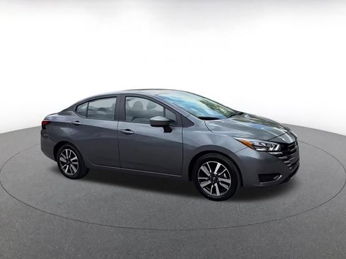 Used 2025 Nissan Versa SV FWD image 2