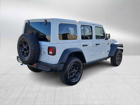 Used 2023 Jeep Wrangler Unlimited w/ 8.4" Radio Group image 8