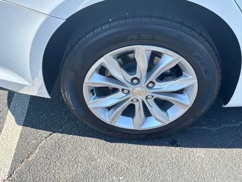 Used 2024 Chevrolet Malibu LT image 18