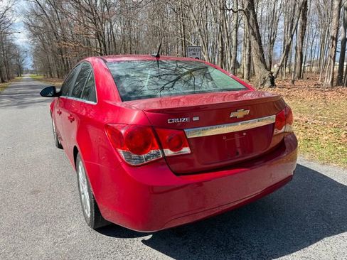 Used 2011 Chevrolet Cruze Eco image 3