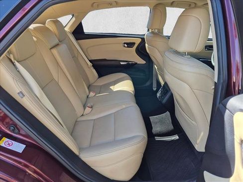 Used 2016 Toyota Avalon Limited w/ Toyota Safety Sense Package FWD image 17