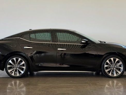 Used 2020 Nissan Maxima Platinum w/ Illumination Package FWD image 8
