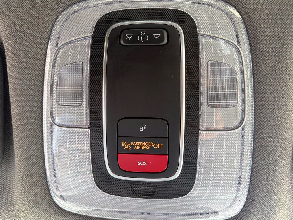 Used 2024 Hyundai Elantra SEL FWD image 19