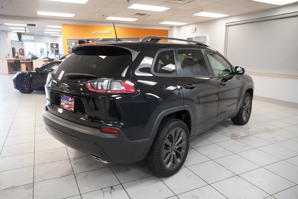 Used 2021 Jeep Cherokee Latitude Lux 80th Anniv w/ Quick Order Package 26U 80TH AWD/4WD image 6