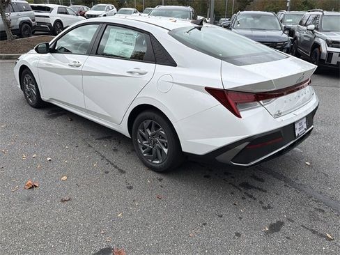 New 2026 Hyundai Elantra Blue image 5