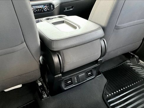 Used 2024 Chevrolet Silverado 1500 LT AWD/4WD image 15