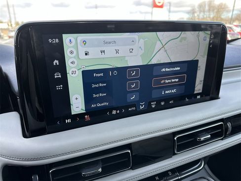 Used 2025 Lincoln Aviator Reserve image 19