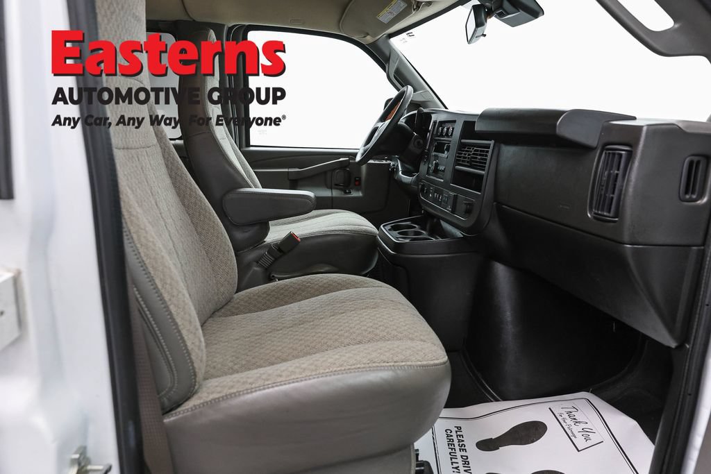 Used 2024 Chevrolet Express 3500 LT w/ LT Preferred Equipment Group RWD image 21