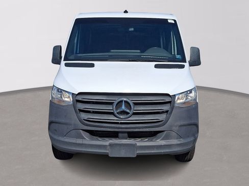 Used 2022 Mercedes-Benz Sprinter 144 Cargo image 2
