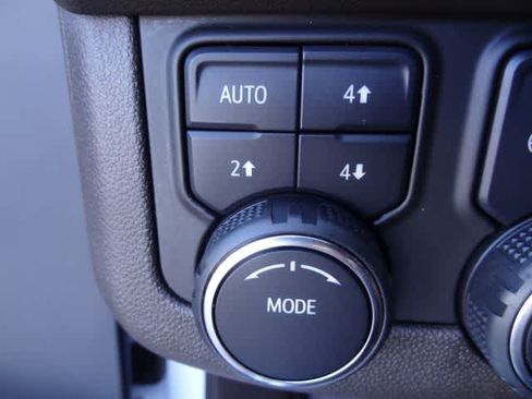 Used 2023 Chevrolet Tahoe LT w/ LT Signature Package AWD/4WD image 26