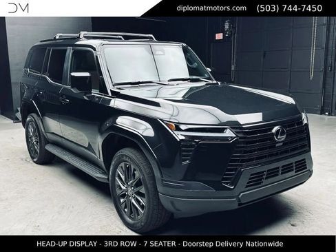 Used 2026 Lexus GX 550 w/ Accessory Package (2T) AWD/4WD image 9