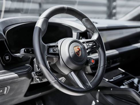 Used 2024 Porsche Cayenne Turbo GT AWD/4WD image 42