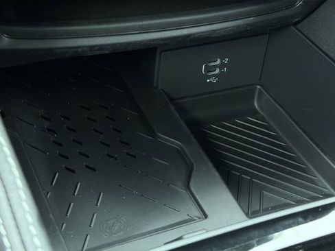 New 2026 Chrysler Pacifica Limited image 27