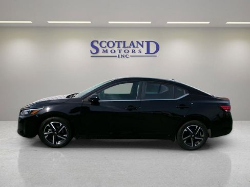 Used 2024 Nissan Sentra SV FWD image 1