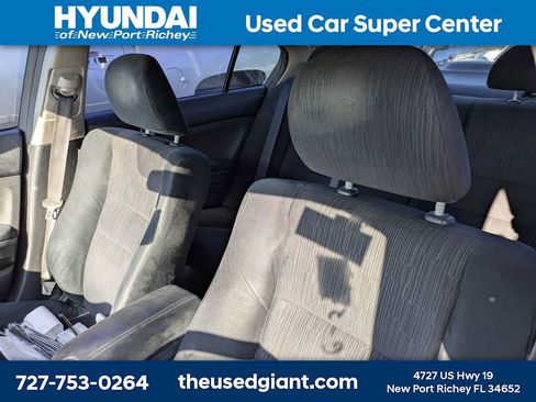 Used 2011 Honda Accord LX image 3