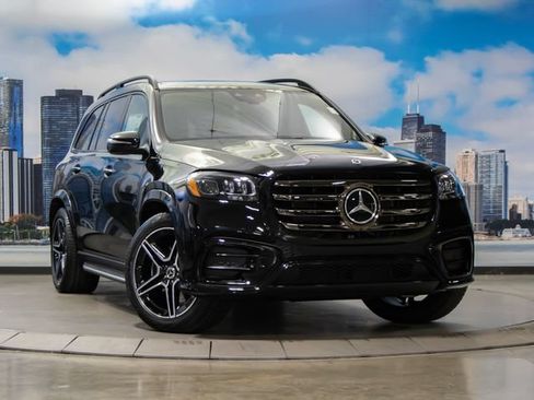 Used 2026 Mercedes-Benz GLS 450 4MATIC image 1