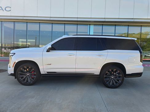 Used 2025 Cadillac Escalade V w/ LPO, Floor Liner Package AWD/4WD image 3