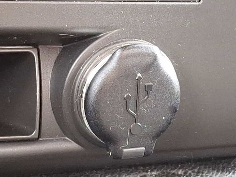 Used 2011 Chevrolet Silverado 1500 LT w/ Interior Plus Package image 20