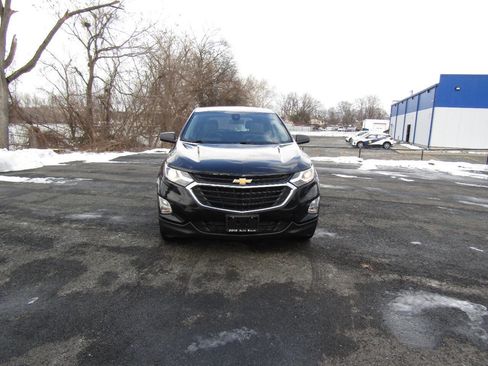 Used 2021 Chevrolet Equinox LS image 10