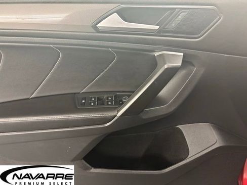 Used 2023 Volkswagen Tiguan SE image 20