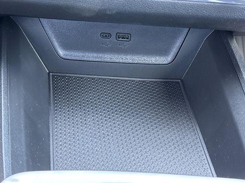 New 2026 Chevrolet Equinox LT w/ Safety and Technology Package FWD image 56