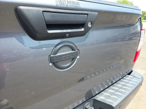 Used 2019 Nissan Titan SV w/ SV Convenience Package RWD image 10