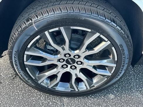 New 2026 GMC Acadia Denali Ultimate AWD/4WD image 17