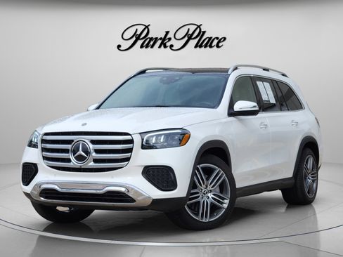 Used 2025 Mercedes-Benz GLS 450 4MATIC image 1