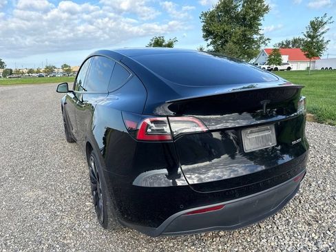 Used 2022 Tesla Model Y Performance AWD/4WD image 6