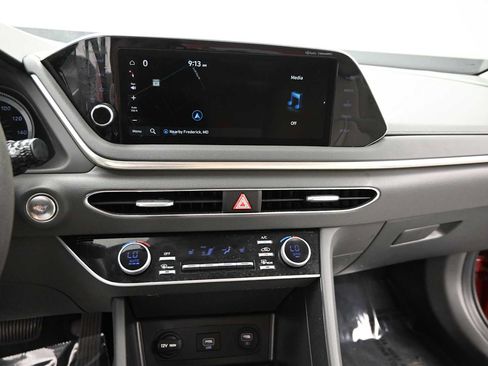 Used 2023 Hyundai Sonata SEL FWD image 19