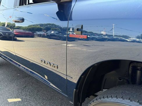 Used 2022 RAM 2500 Big Horn w/ Night Edition AWD/4WD image 16