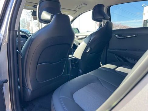 Certified 2025 Kia Niro Wind w/ Wind Preserve Package image 13