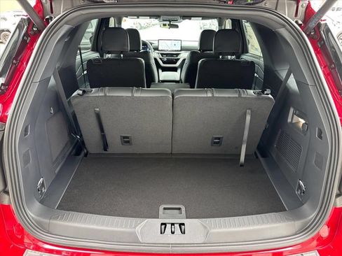 New 2026 Ford Explorer ST-Line w/ ST-Line Street Pack AWD/4WD image 3