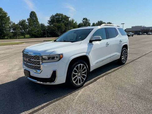 Certified 2021 GMC Acadia Denali w/ Denali Technology Package FWD image 4