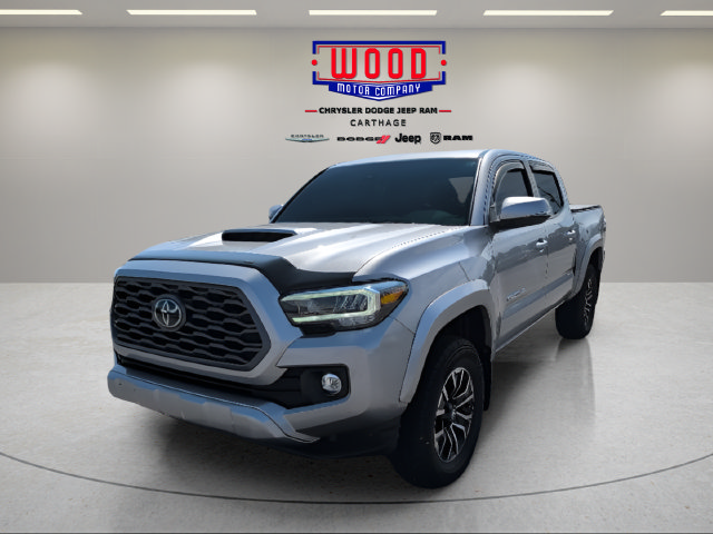 Used 2021 Toyota Tacoma TRD Sport w/ TRD Premium Sport Package AWD/4WD image 11