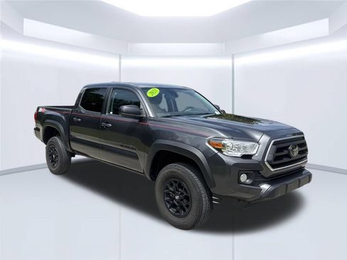 Used 2023 Toyota Tacoma SR5 RWD image 3