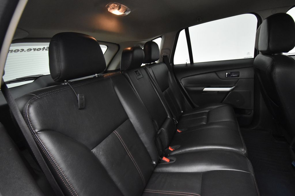 Used 2013 Ford Edge Limited FWD image 17