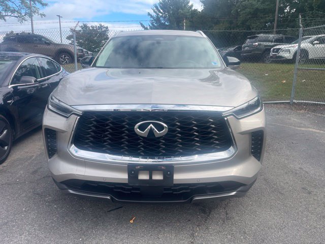 Used 2022 INFINITI QX60 Luxe w/ Cargo Package AWD/4WD image 2