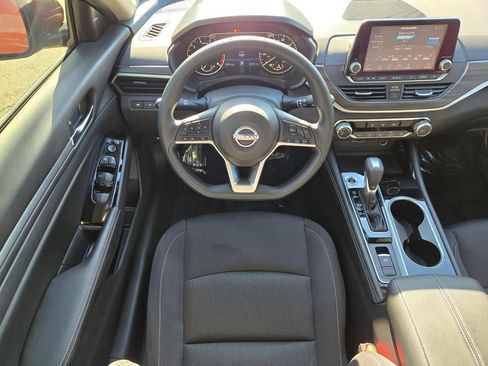 Certified 2023 Nissan Altima 2.5 SV image 14