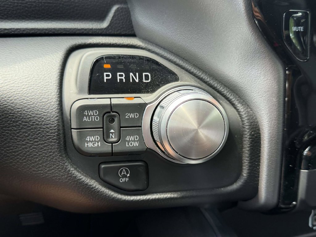 Used 2026 RAM 1500 Laramie AWD/4WD image 33