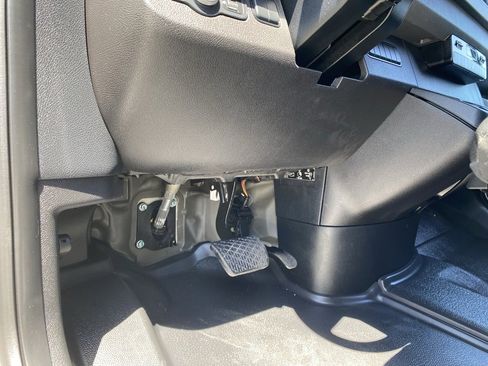 Used 2021 Mercedes-Benz Sprinter 4500 image 13