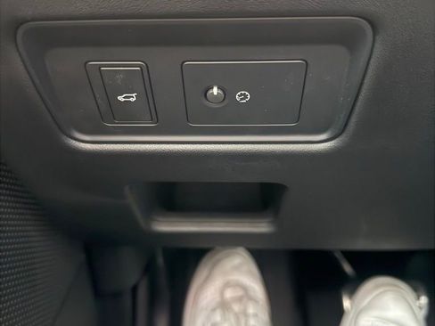 Used 2021 Land Rover Discovery HSE R-Dynamic AWD/4WD image 30