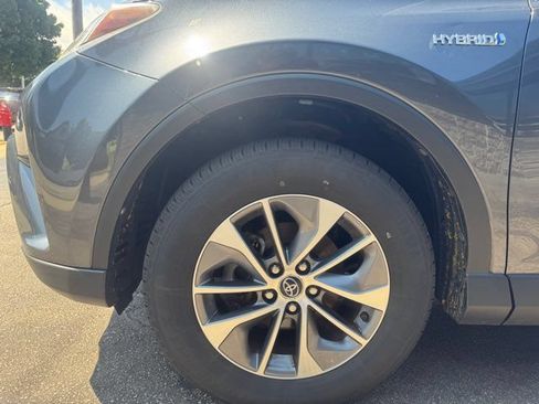 Used 2016 Toyota RAV4 XLE AWD/4WD image 22