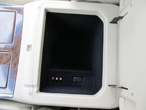 Used 2017 INFINITI QX80 2WD w/ Driver Assistance Package image 75