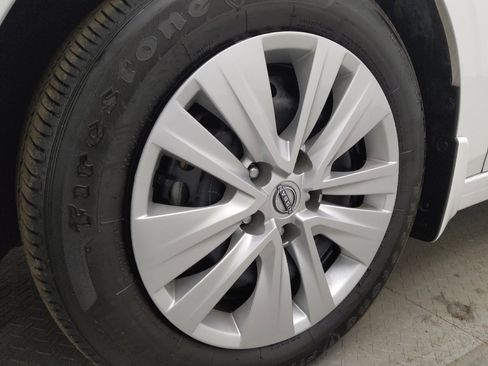 Used 2025 Nissan Sentra S image 31