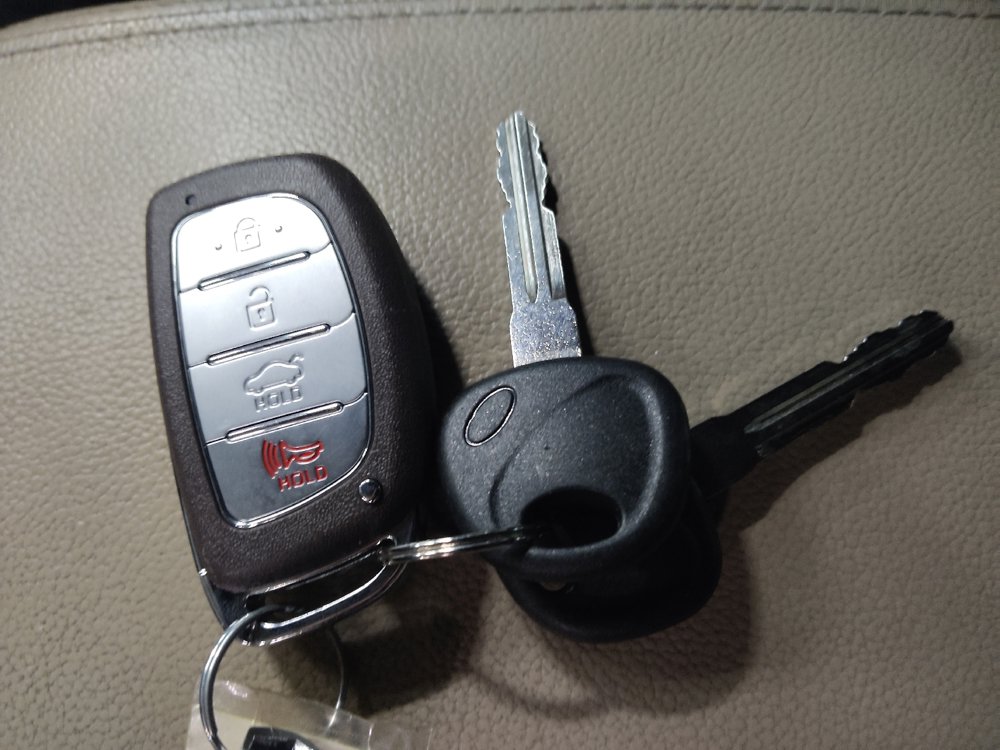 Used 2018 Hyundai Elantra Limited FWD image 32
