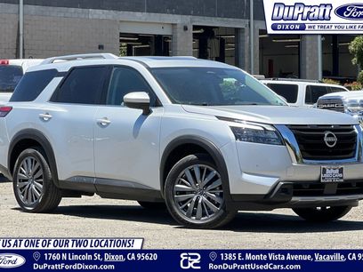 Used 2025 Nissan Pathfinder SL w/ SL Premium Package
