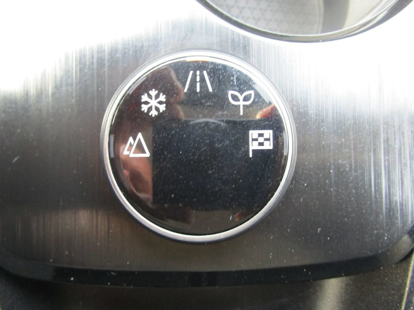 Used 2022 Nissan Rogue SV AWD/4WD image 21