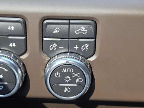 Used 2022 GMC Sierra 1500 Denali AWD/4WD image 13