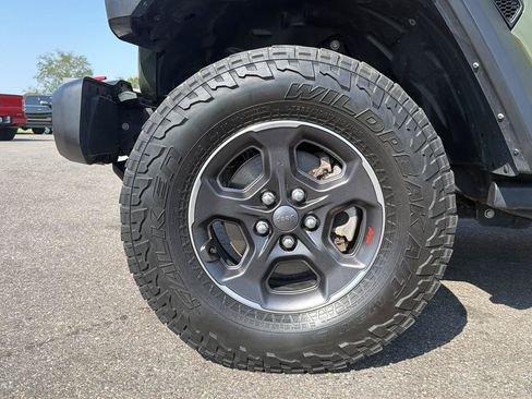 Used 2022 Jeep Gladiator Rubicon w/ Trailer Tow Package AWD/4WD image 23